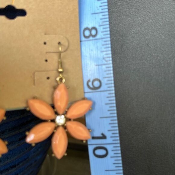 Erica Lyons Fashion Earrings Floral Dangle - Picture 4 of 8